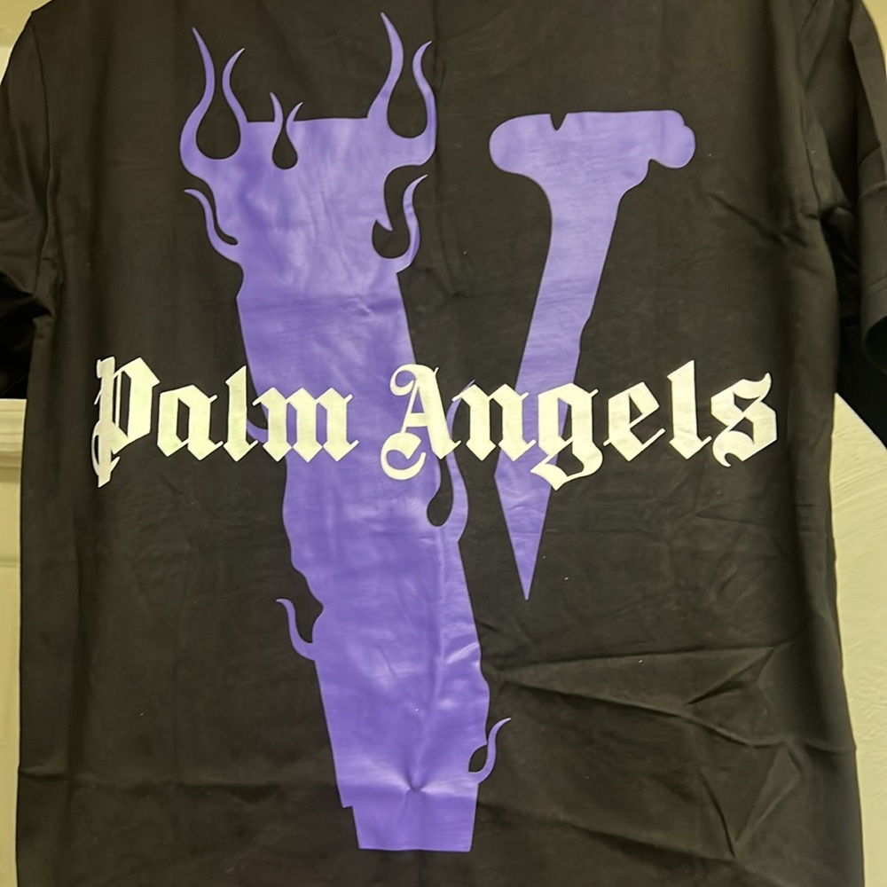 Large - VLONE - Picture 3 of 5